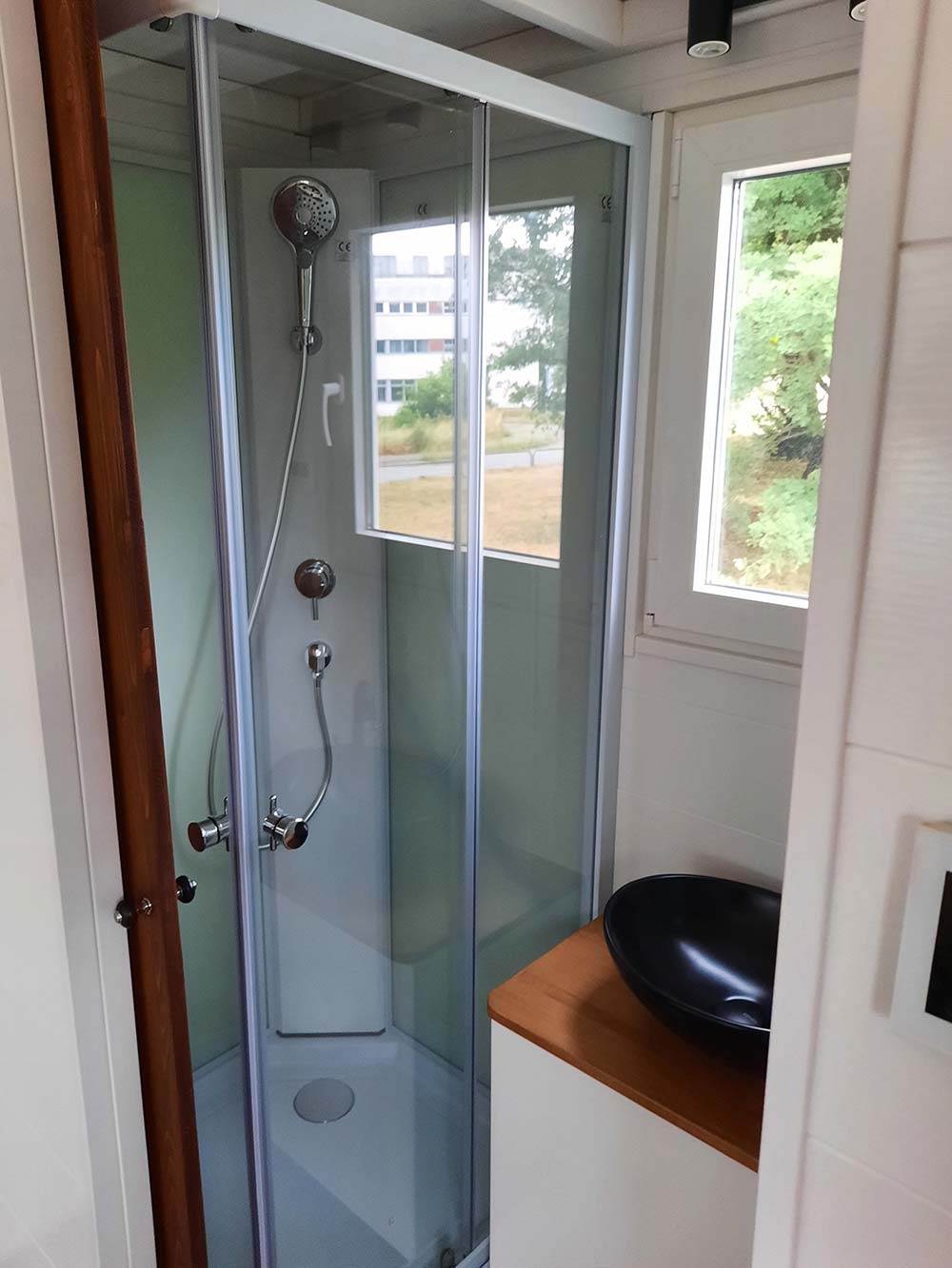 tiny-house-erz-bad-03 Dusche im Tiny House
