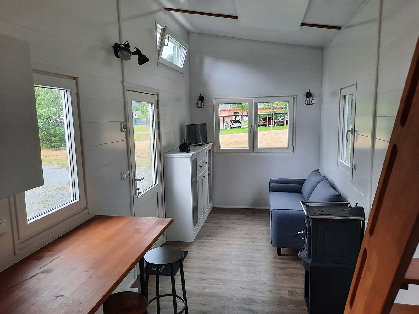 tiny-house-erz-innen-07 Willkommen im Tiny House
